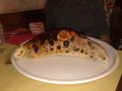 ...mit super feiner und riesiger Calzone! Mjam Mjam!