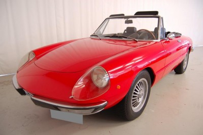 1_Alfa Romeo Spider 2000.jpg